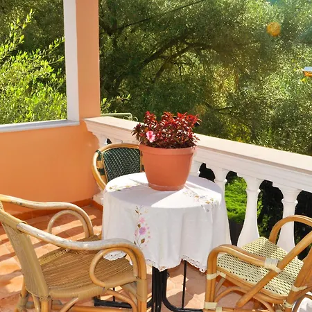 Apartament House Letta In A Very Quiet Location - Agios Gordios