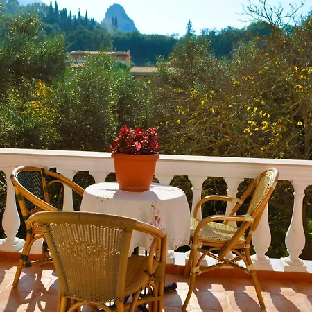 House Letta In A Very Quiet Location - Agios Gordios Apartament