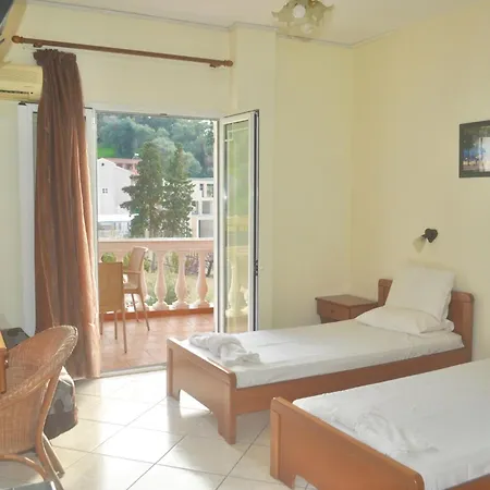 House Letta In A Very Quiet Location - Agios Gordios Apartament *